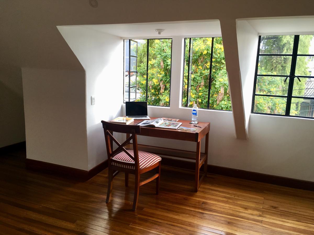 House For Groups - The Hostel Project Bogota Exterior photo